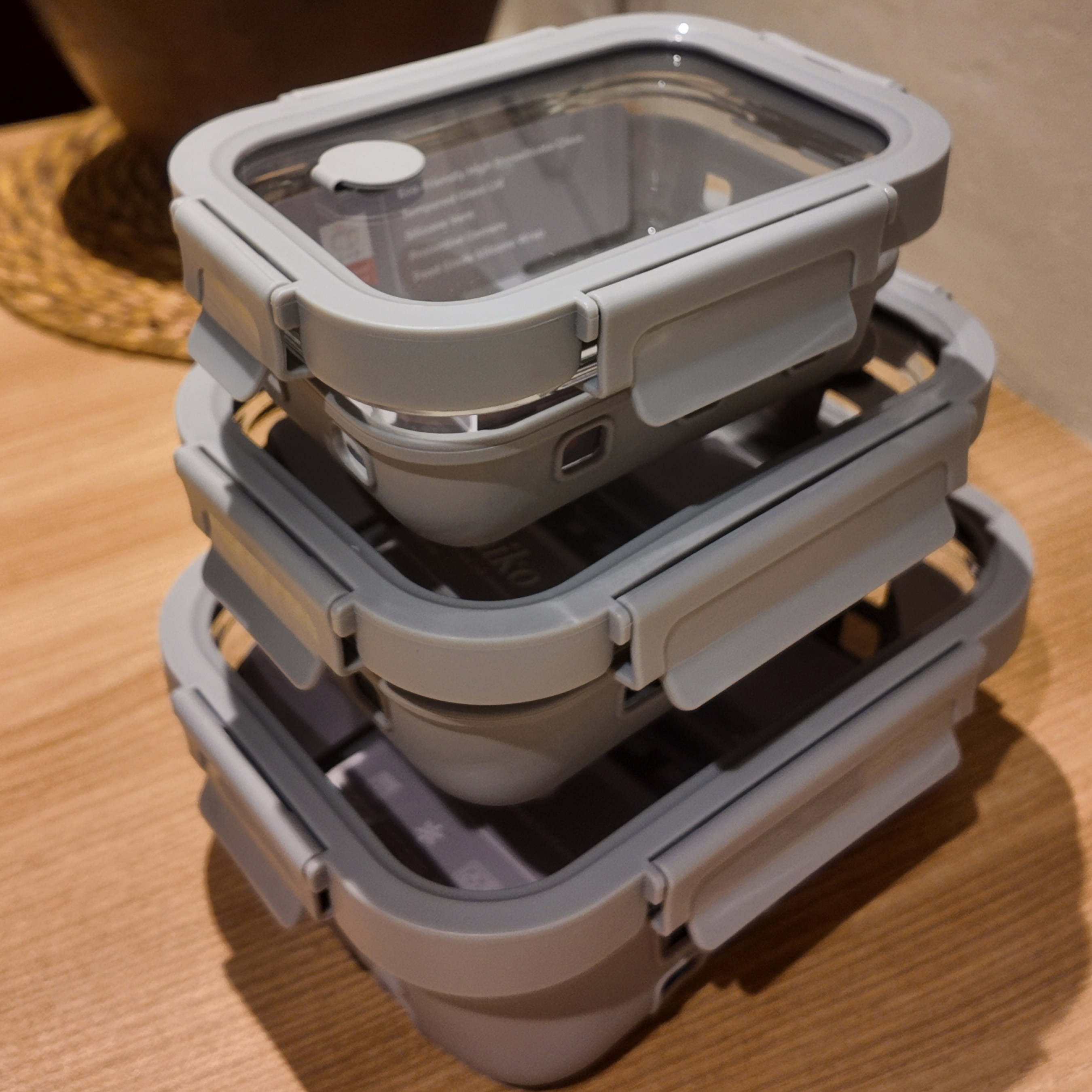 Aniko Rectangular Vented Glass Lid Sleeved Container
