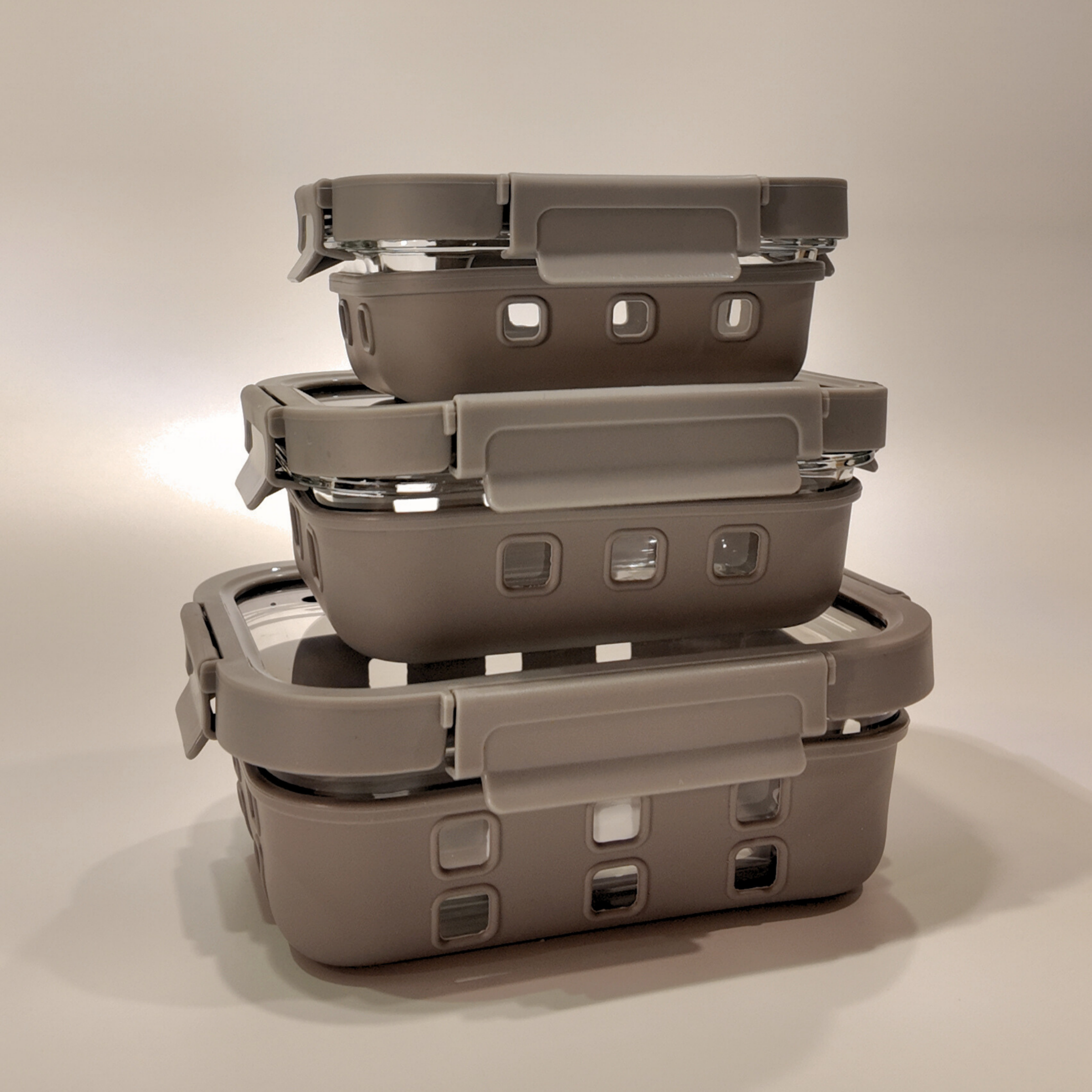Aniko Rectangular Vented Glass Lid Sleeved Container