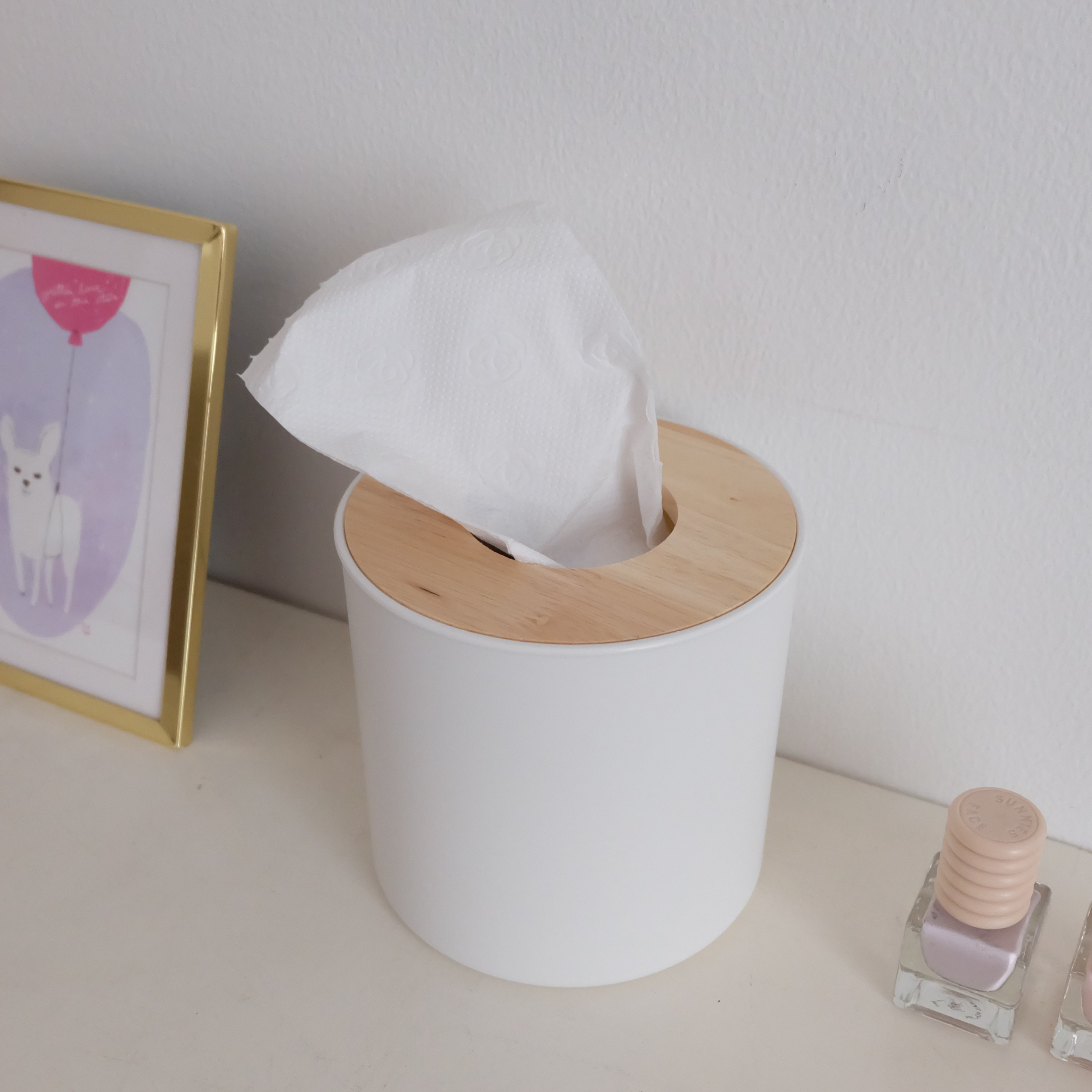 Sachi Round Tissue Box with Wood Minimalist Design