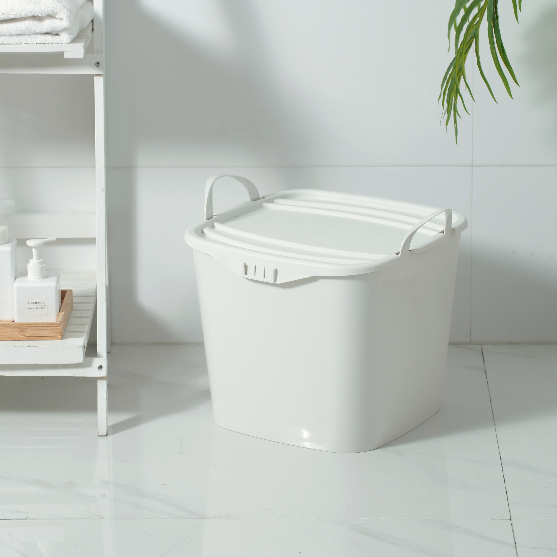 Shiro Bathroom Laundry Basket with Lid