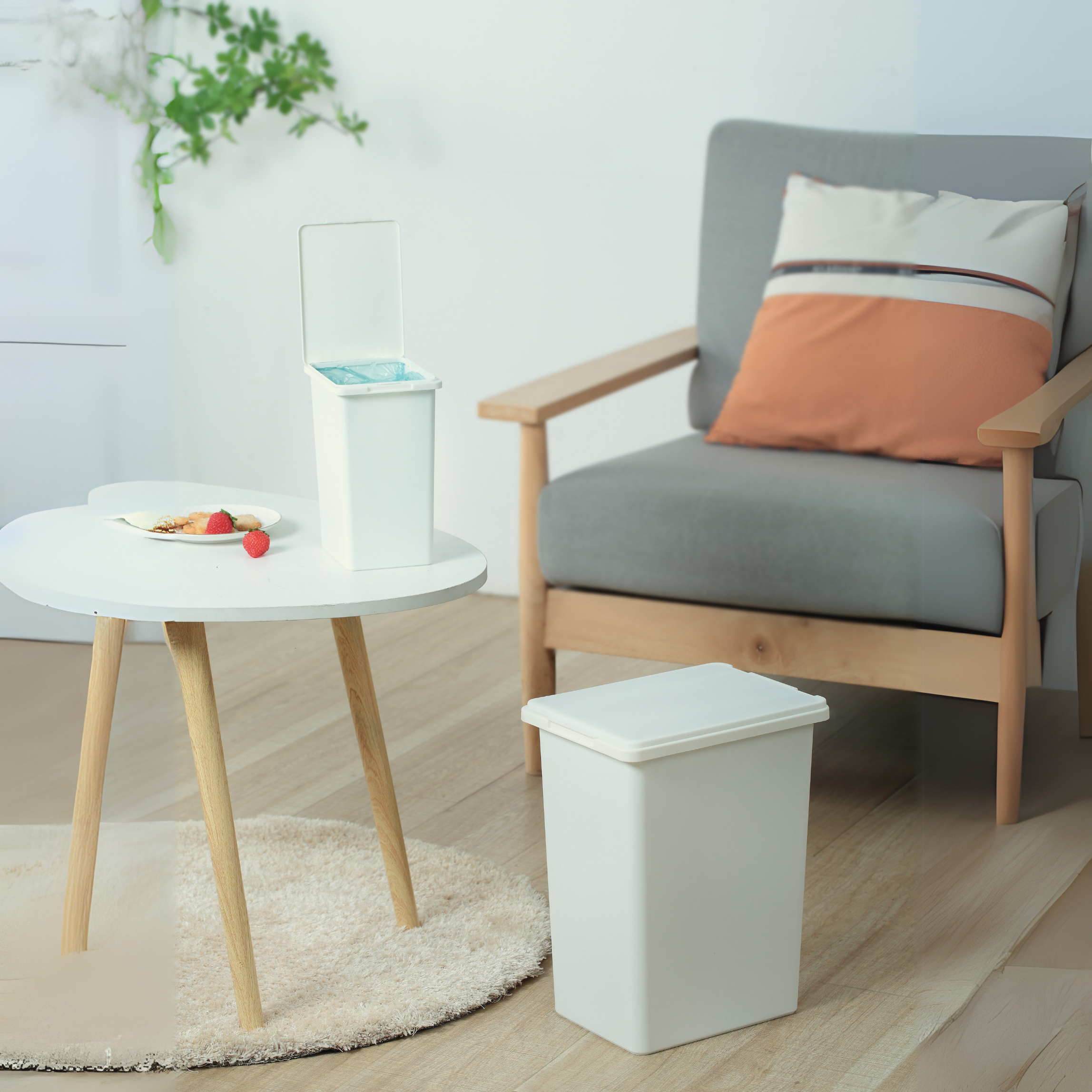 Shiro Bathroom Flip Trash Bin with Lid