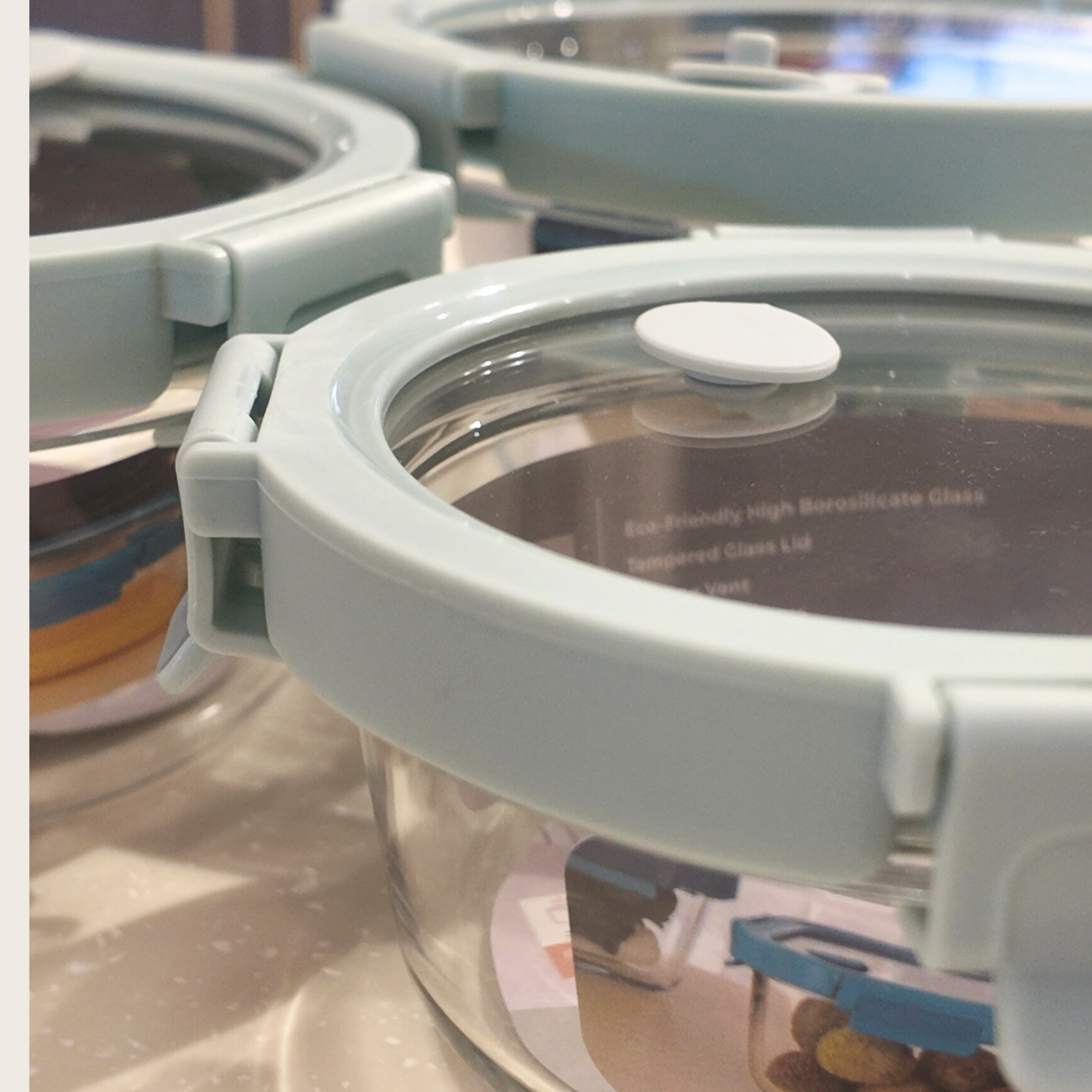 Aniko Round Vented Glass Lid Container