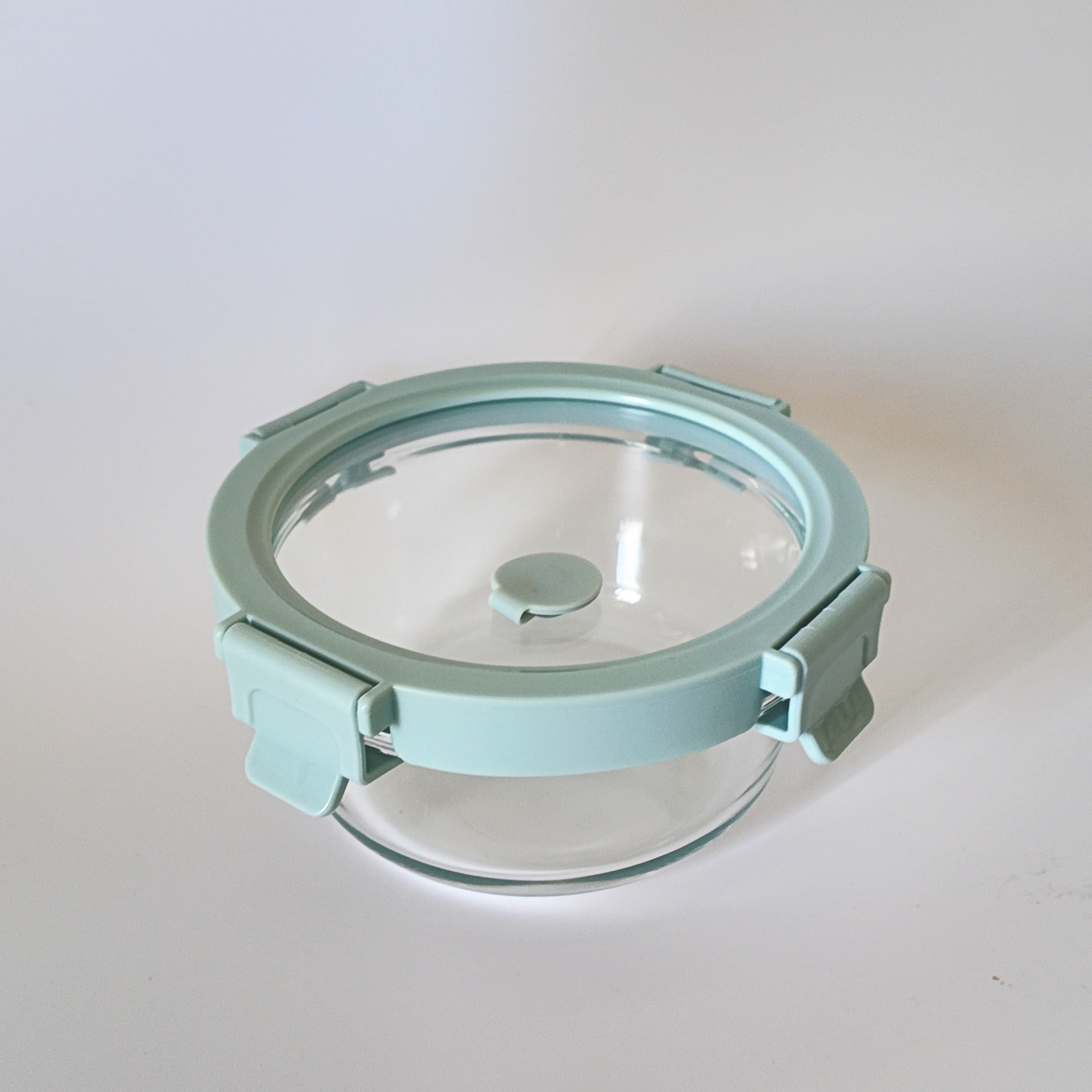 Aniko Round Vented Glass Lid Container