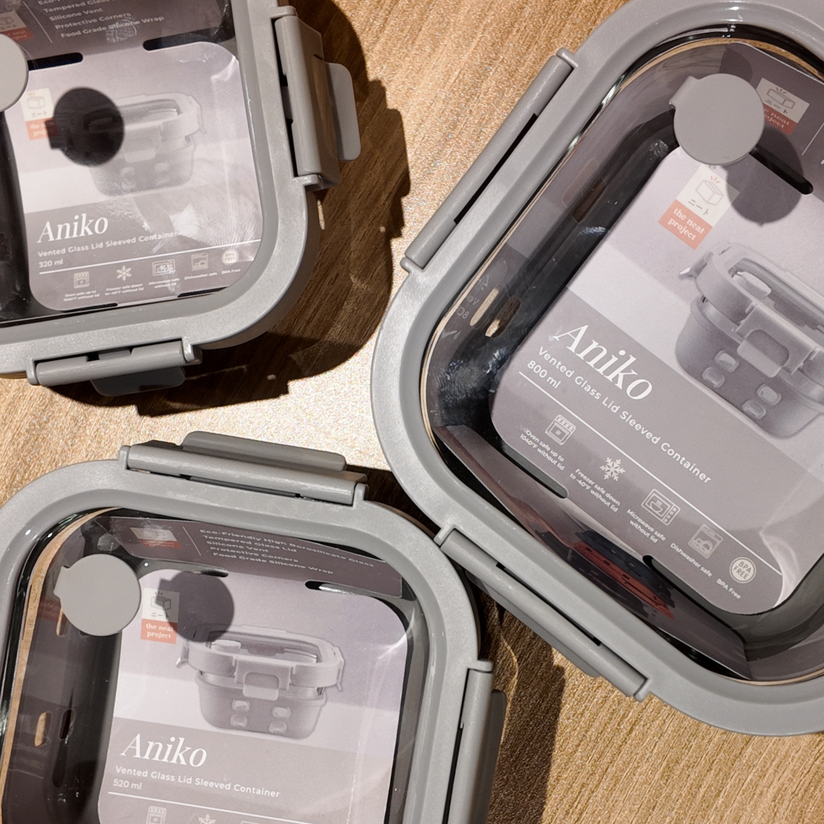 Aniko Square Vented Glass Lid Sleeved Container